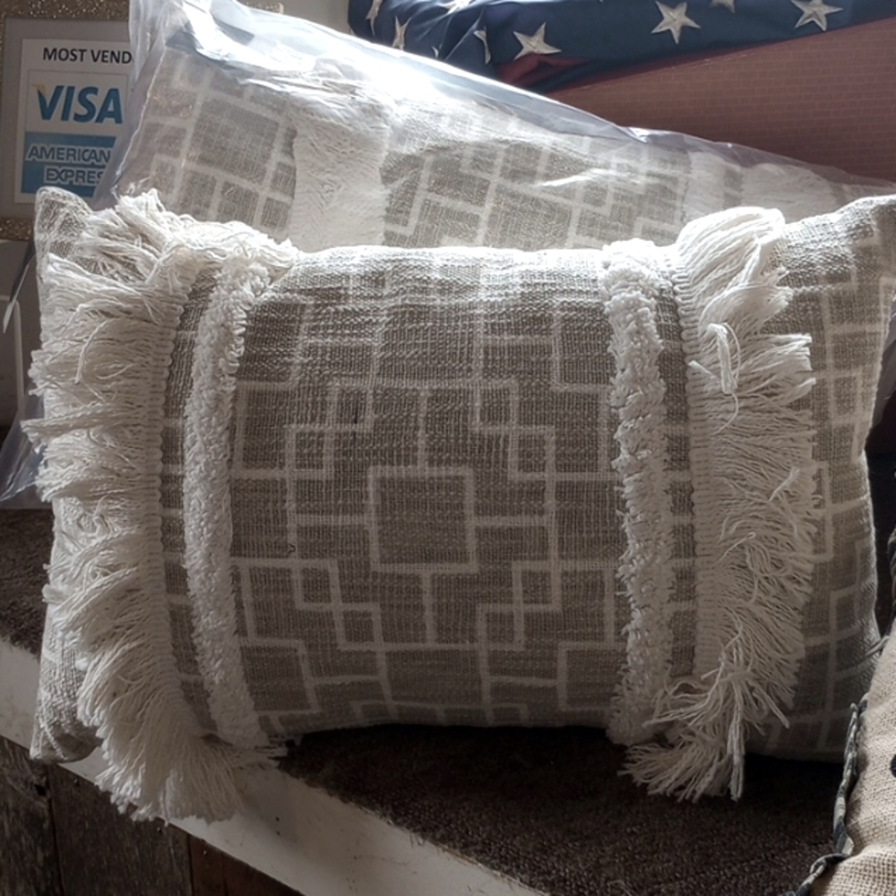 Foreside couch pillow set